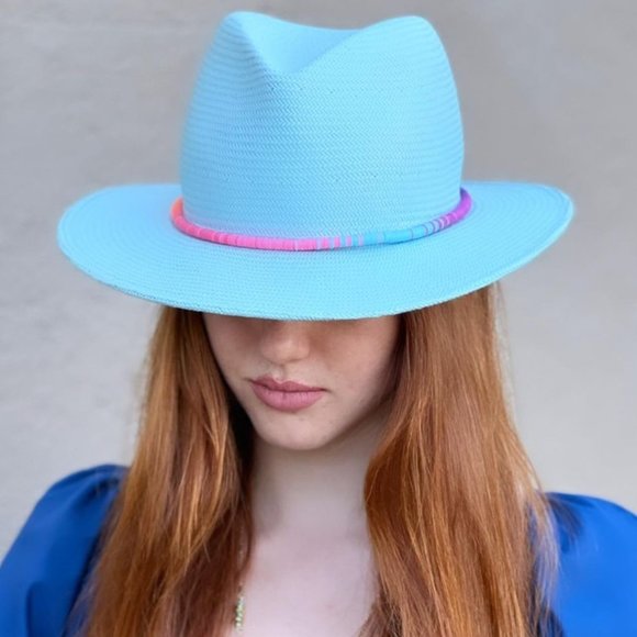 ISO Elsie Frieda Looker Hat in Blue - Picture 1 of 2
